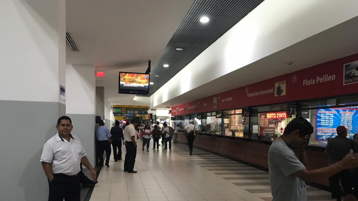 Pocos usuarios en la terminal terrestre el 24 de diciembre.