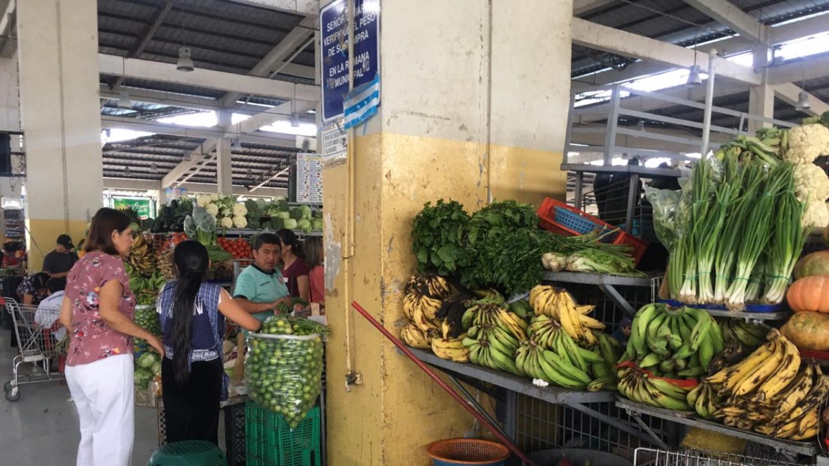Los centros de abastos estaban atendiendo con normalidad.
