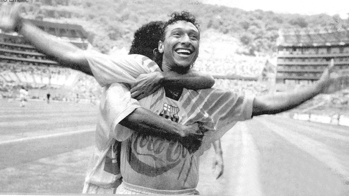 Carlos Muñoz fue muy querido por los seguidores de Barcelona.