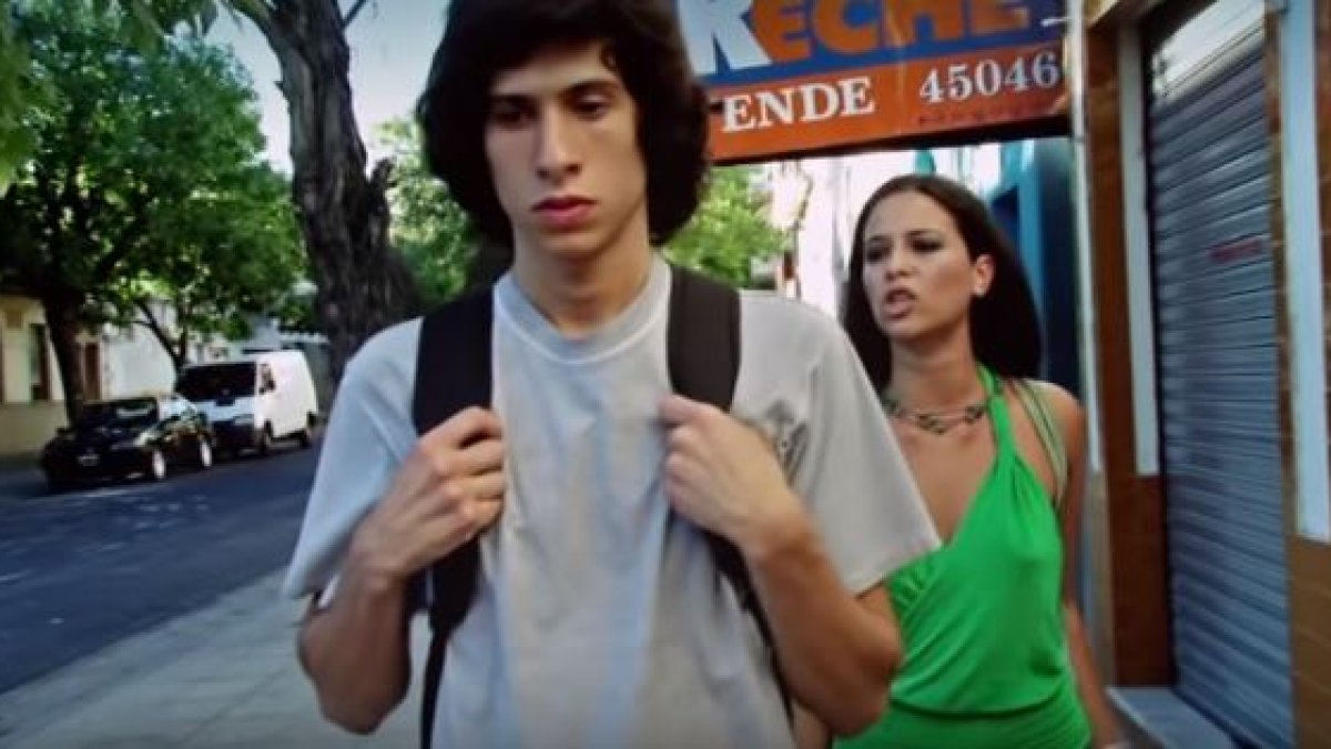 Escena de 'Por la calle'.