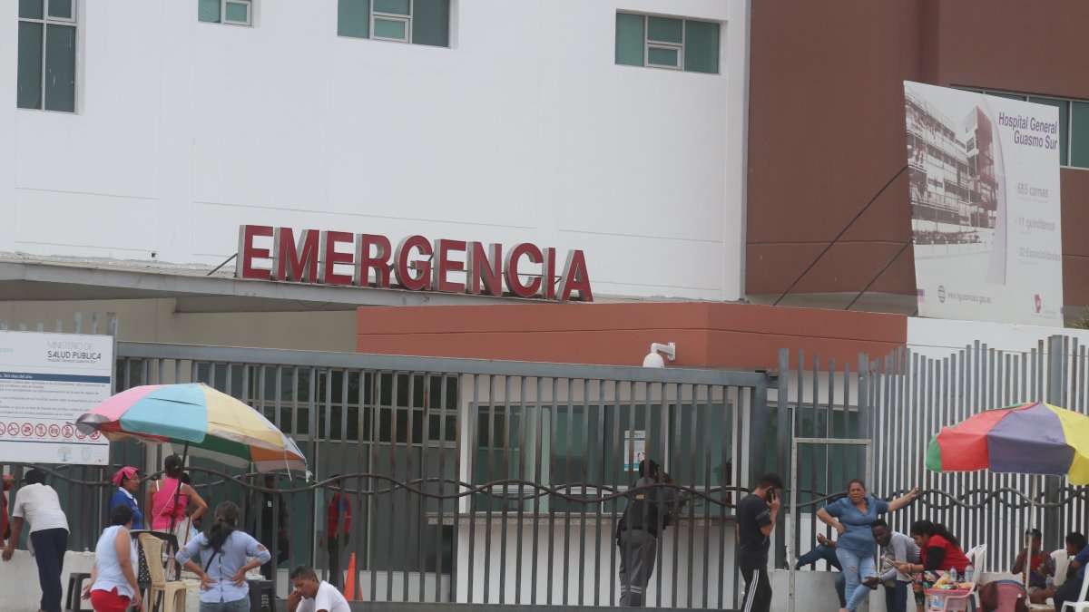 La atención en emergencias será durante las 24 horas en los mencionados hospitales y centros de salud de la Zona 8.