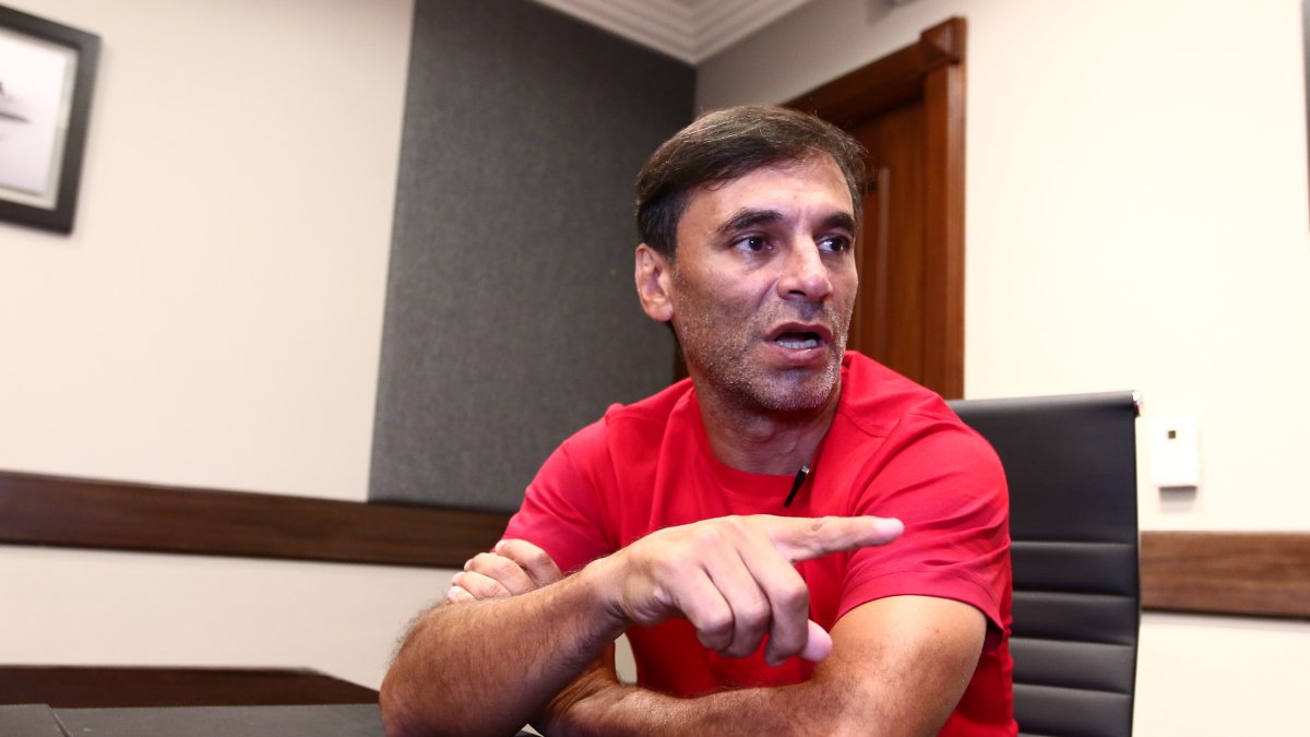 El entrenador de Barcelona estará al mando de la pretemporada torera en Manta que inicia el 2 de enero.