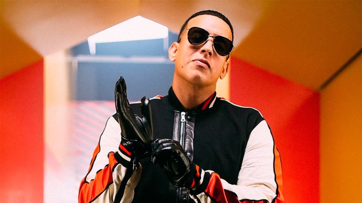 Es el segundo año consecutivo en que el intérprete de canciones como Gasolina se ubica en primer lugar con uno de sus trabajos.