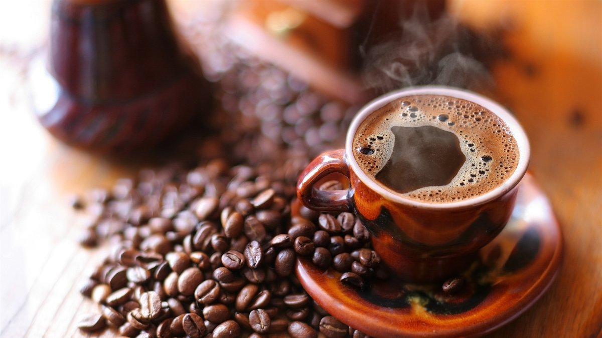 Además de café, estos lugares ofrecen diversas opciones de comida.