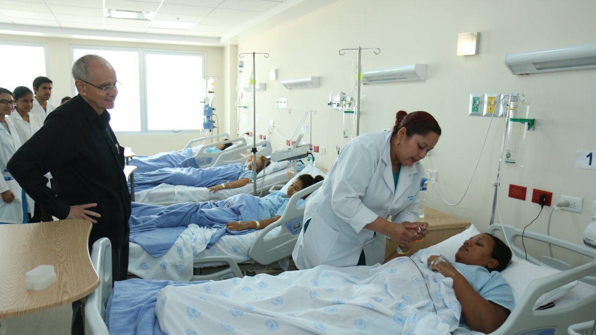 Según el INEC, el servicio de salud está entre las categorías con más alza de precios.