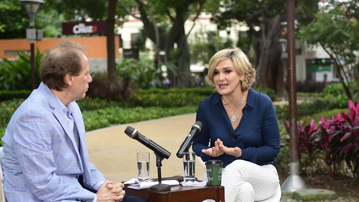 La alcaldesa Cynthia Viteri, en un enlace semana.