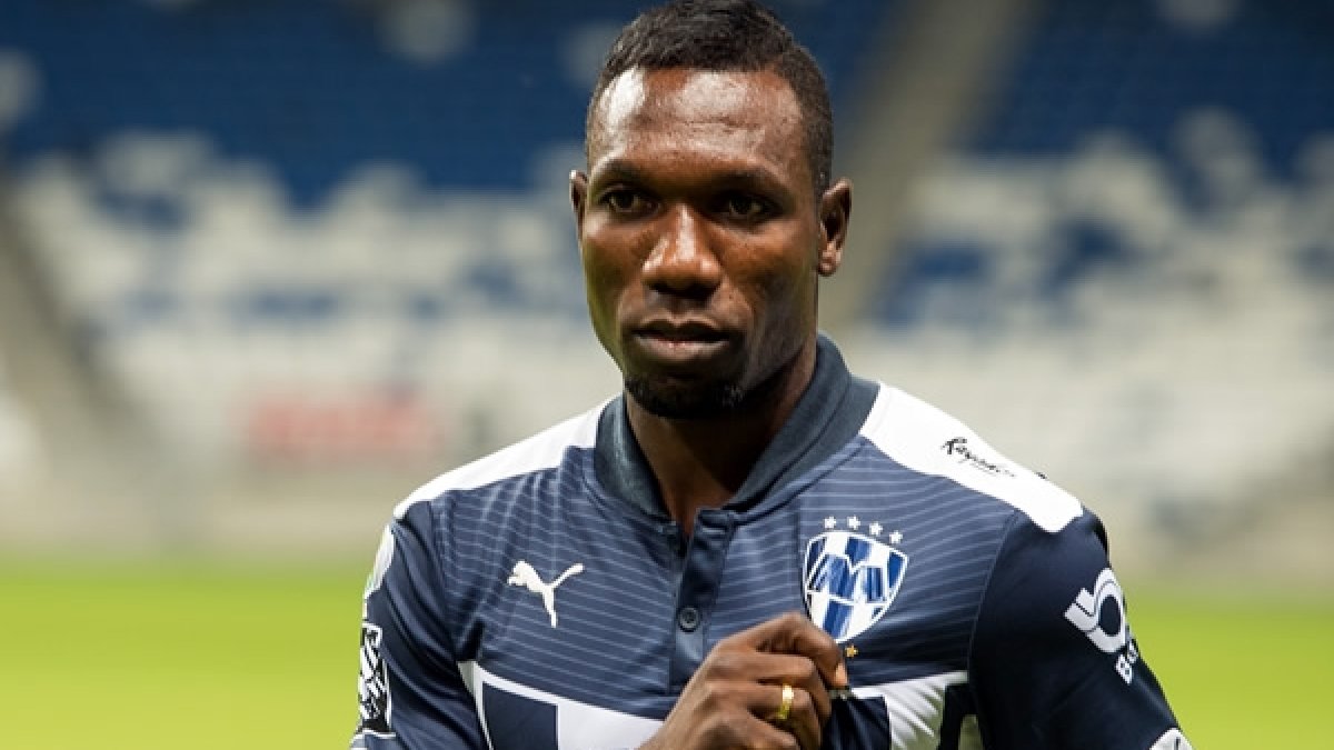 Mundialista. Walter Ayoví estuvo en dos mundiales con Ecuador. El primero fue en Corea y Japón 2002 y el segundo en Brasil.