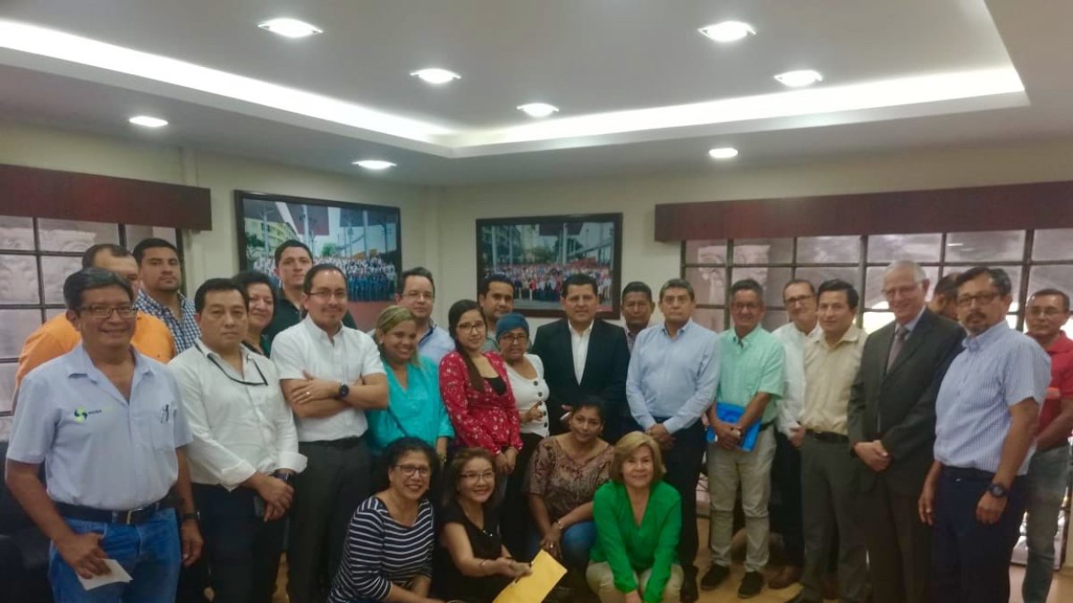 Hecho. Los residentes durante la reunión llevada a cabo este 6 de enero en el Municipio de Guayaquil.