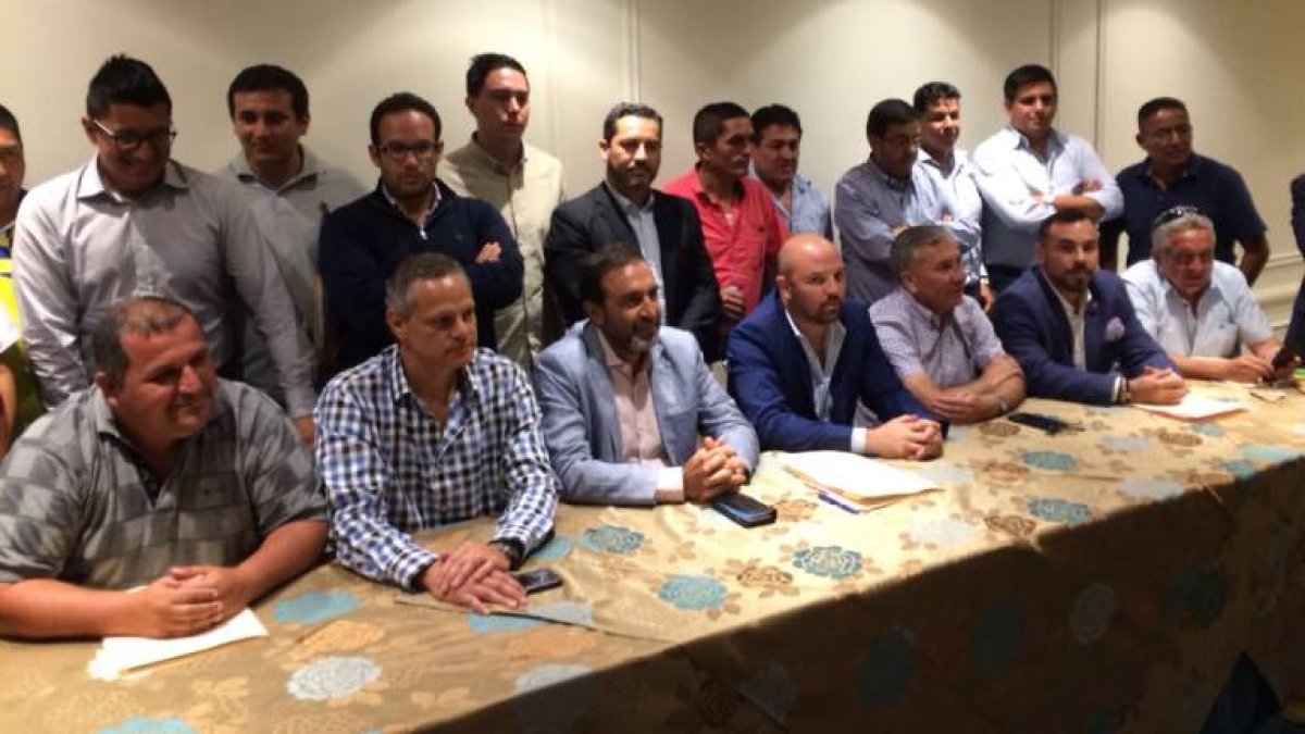 17 dirigentes de los 24 clubes del fútbol profesional (Serie A y B) firmaron a favor de un comunicado que manifiesta su respaldo al contrato con GolTV.