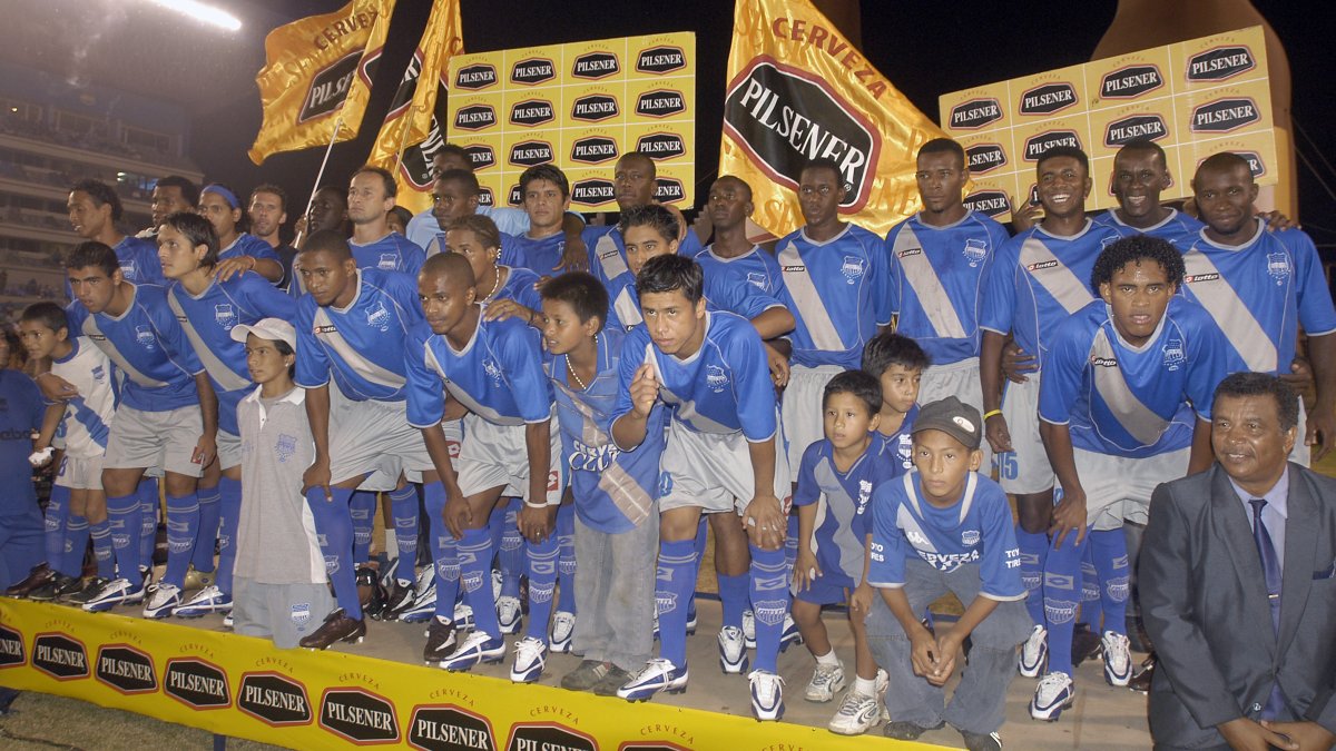 El equipo eléctrico del 2006 no tuvo a ningún jugador nacionalizado.