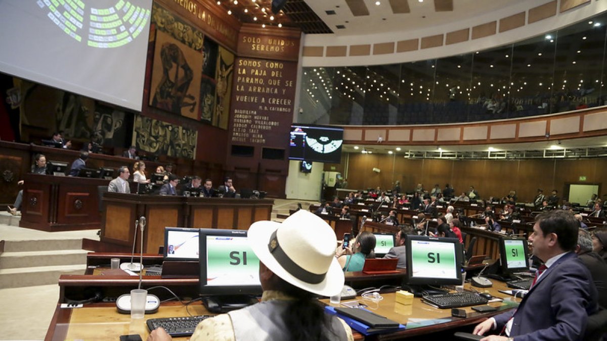 La ley se aprobó el martes 7 de enero con 116 votos a favor.