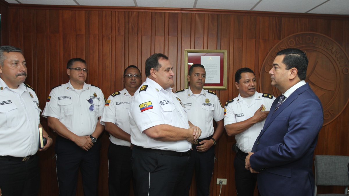 La CTE insiste en la dotación de armas no letales y de fuego.