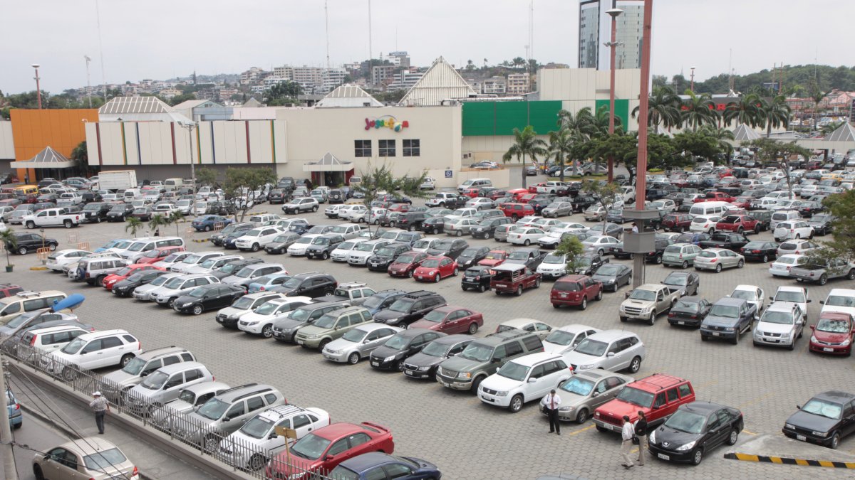Para la primera semana de febrero de 2020 está previsto iniciar el cobro del parqueo tan solo de lunes a viernes, los fines de semana y feriados no tendrá costo alguno.