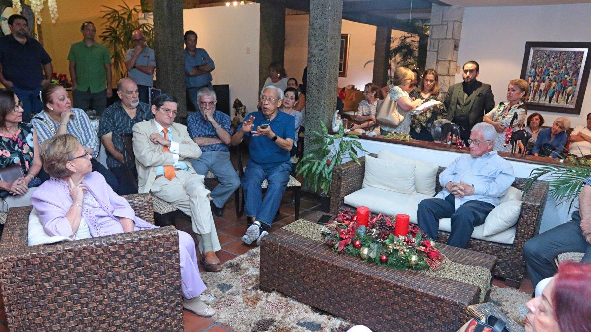 El nuevo Comité Pro Defensa de Urdesa, la noche de su primera reunión oficial