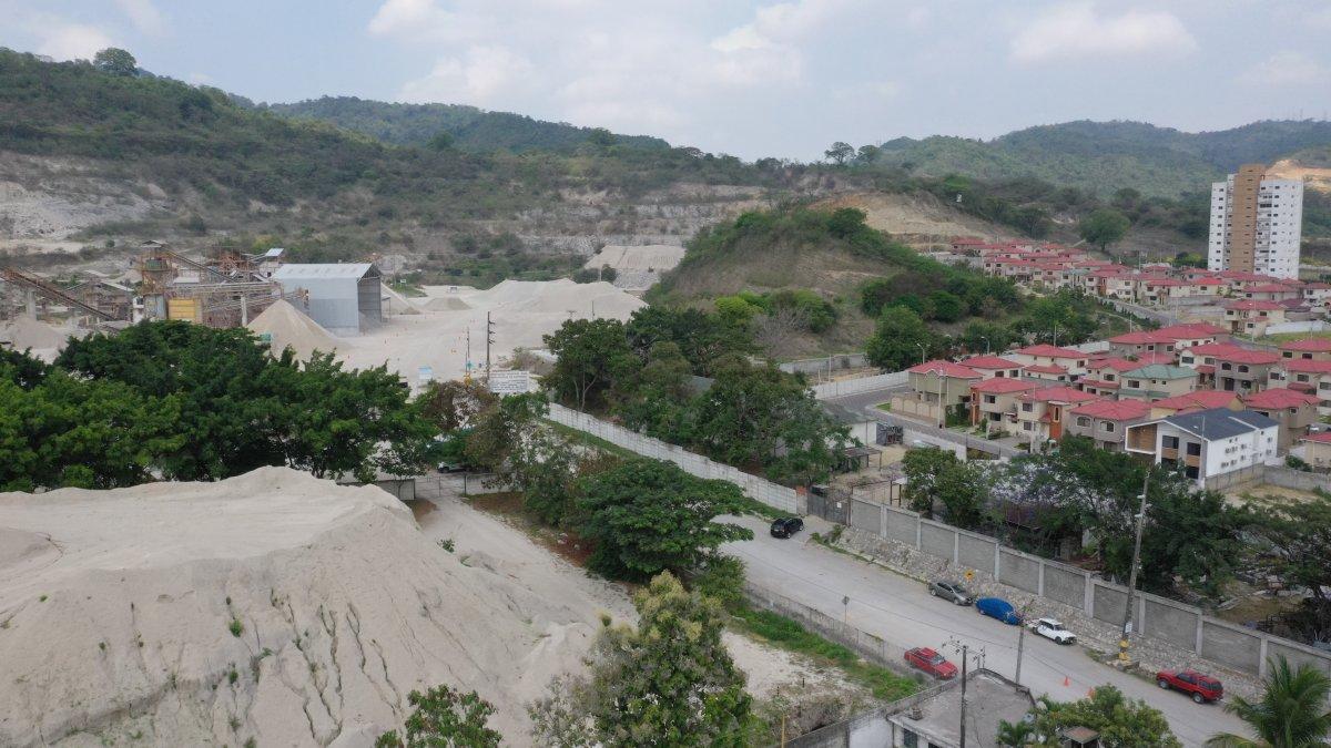 Una de las conclusiones del estudio apunta a definir los roles que tendrá la vía a la costa dentro de 20 años, puesto que industria y vivienda son incompatibles.