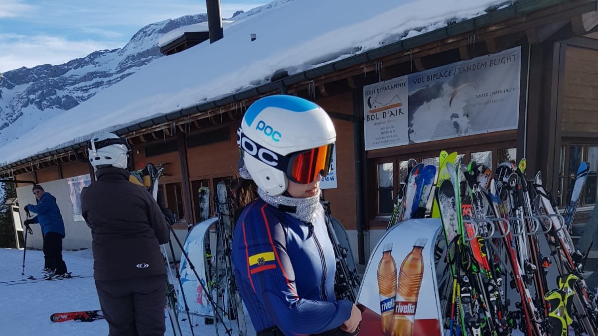 La esquiadora tricolor compitió en la prueba contra 78 deportistas de varios países.