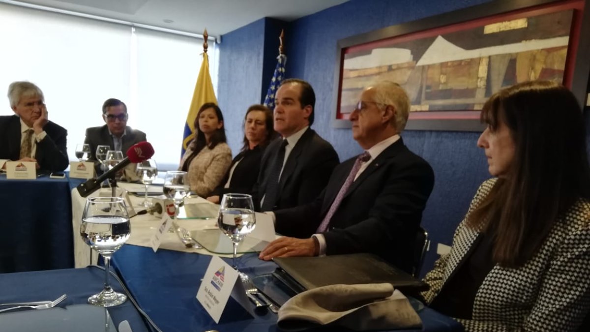 Mauricio Claver-Carone, asistente adjunto del presidente de Estados Unidos se reunió con la cámara de empresarios ecuatorianos