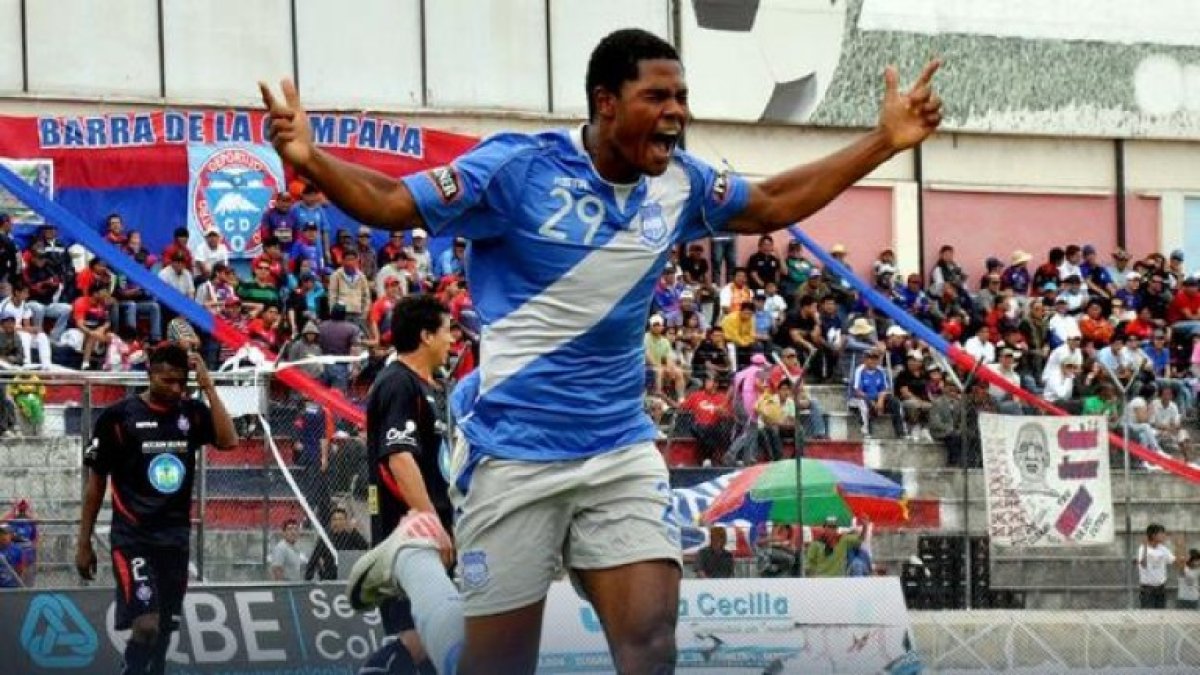 El delantero Marlon de Jesús volverá a vestirse de militar. Firmó por un año