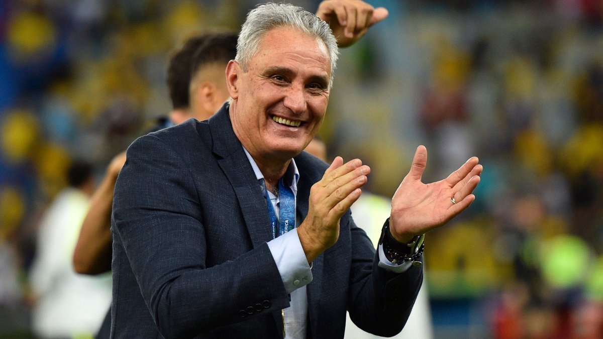 Tite, antes de llegar a la selección de Brasil, había dirigido a clubes de su país y de Emiratos Árabes.