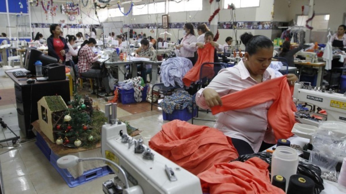 Los ecuatorianos tienen mayor dificultad para hallar una plaza con buen sueldo y acceso a derechos.