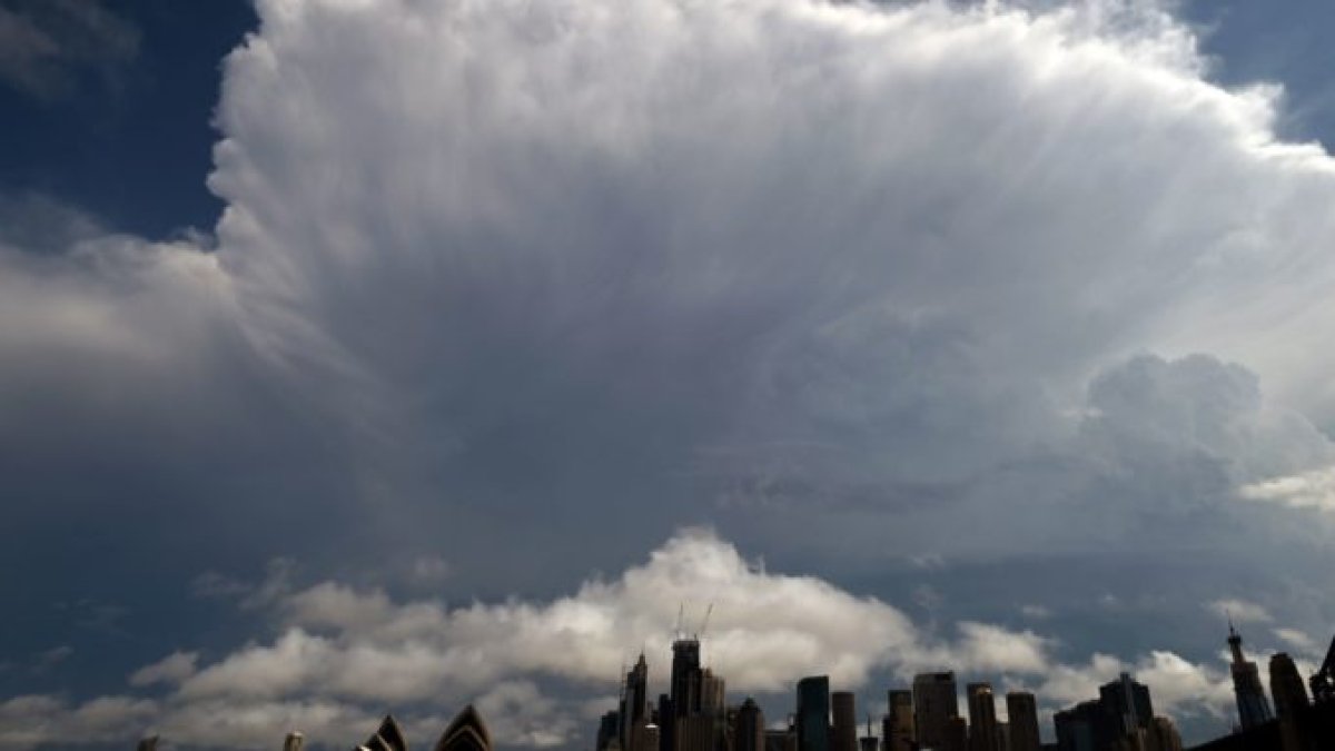 El verano culmina en marzo por lo que la temporada de incendios aún está en pleno auge.