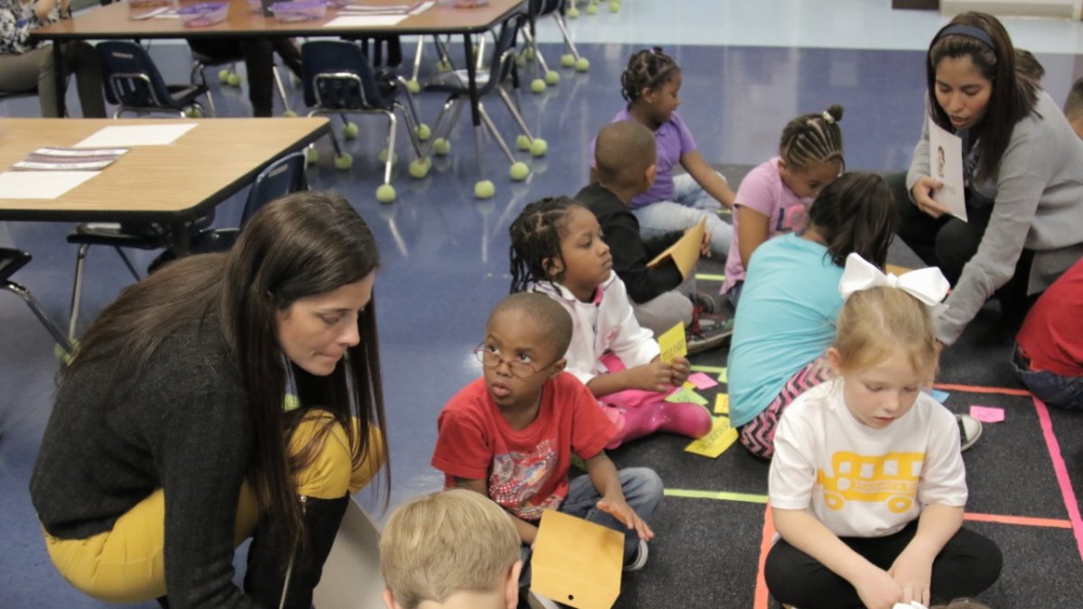 En Ecuador, 110 profesores han sido parte de esta experiencia, que comenzó en el año 1987.