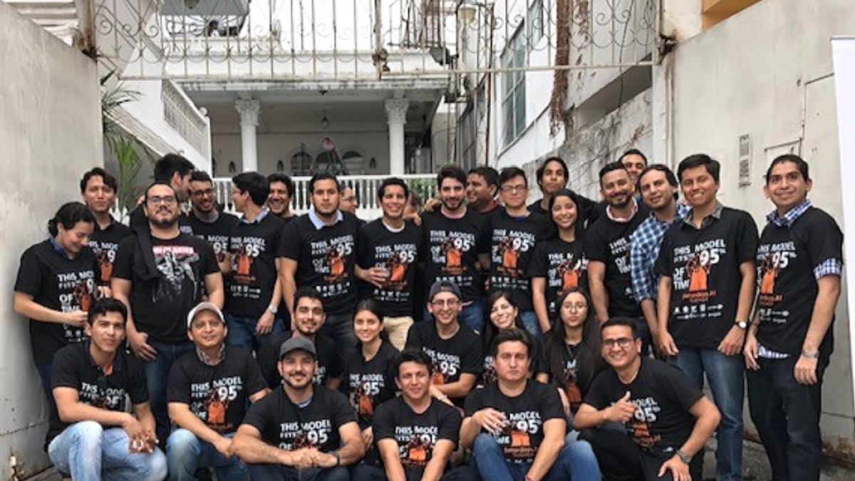 La segunda edición de Ai Saturdays Guayaquil ha reunido 55 profesionales durante 16 sábados.