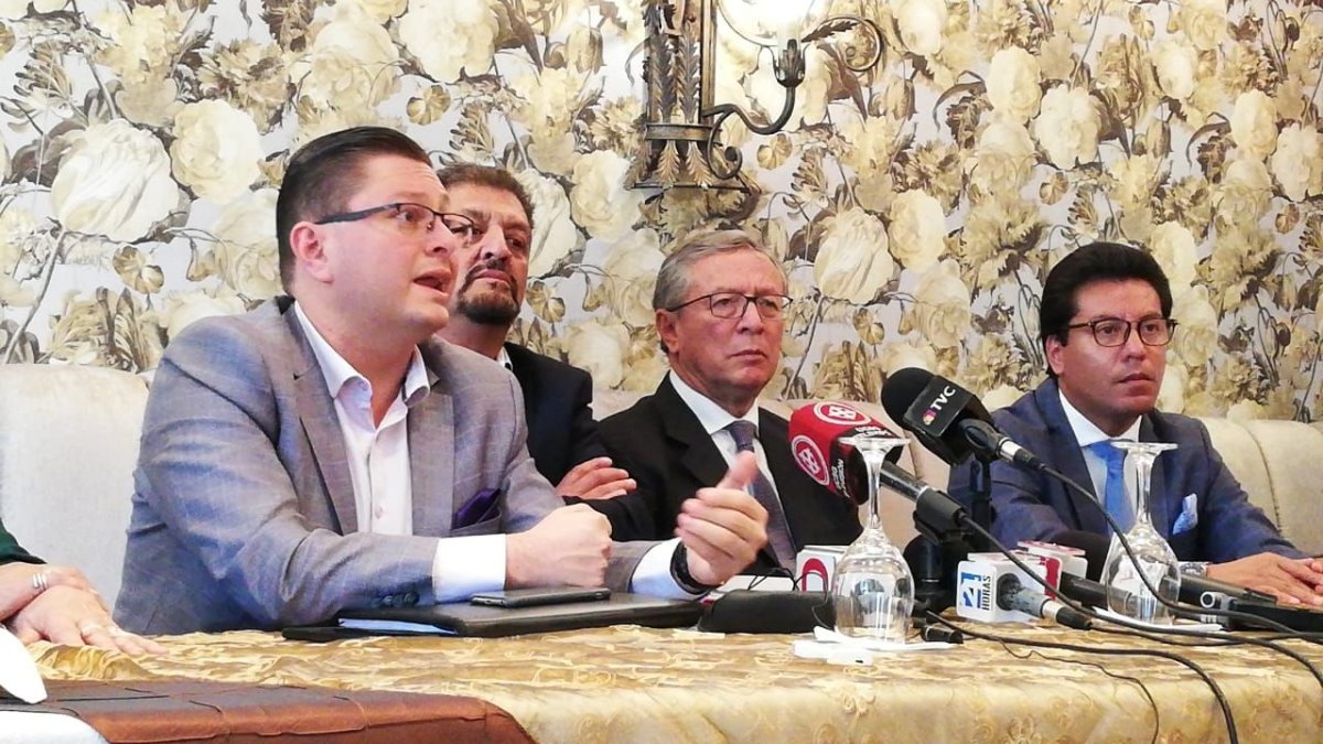 Los colectivos ciudadanos pedían que la Asamblea se allane a todas las observaciones que hizo el Ejecutivo a la reforma electoral.