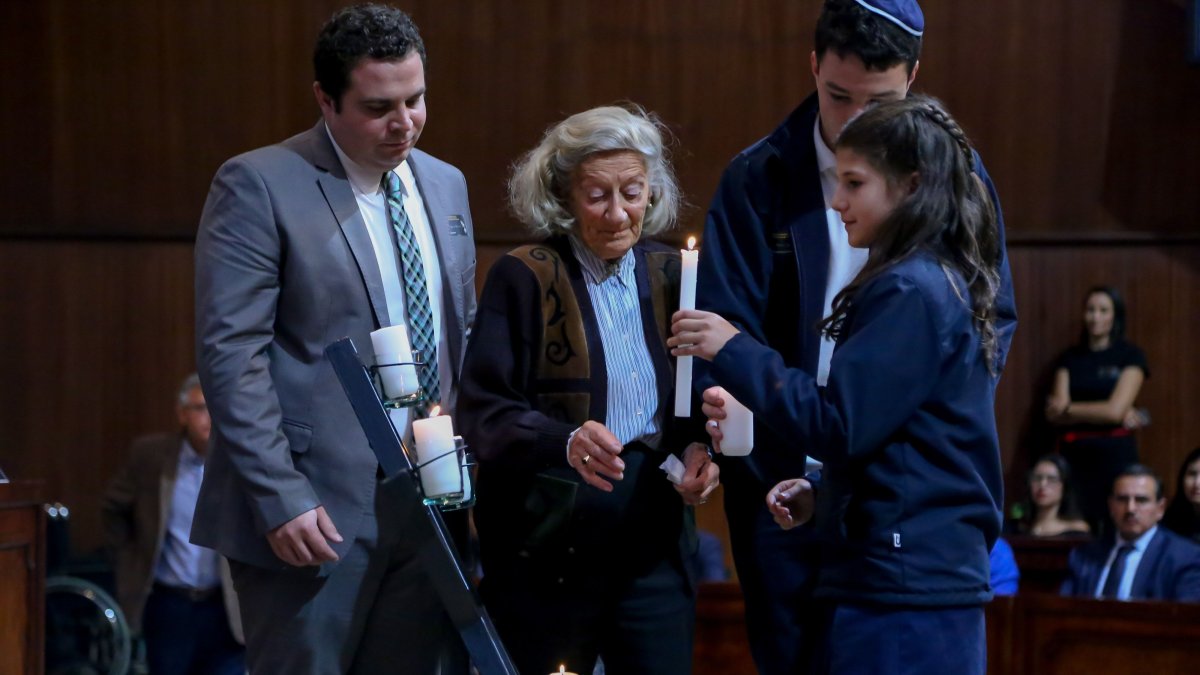 Familiares de víctimas del holocausto participaron de la conmemoración
