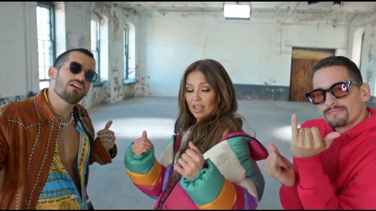 El duo venezolano y Thalia se unieron en una canción de corte pop.