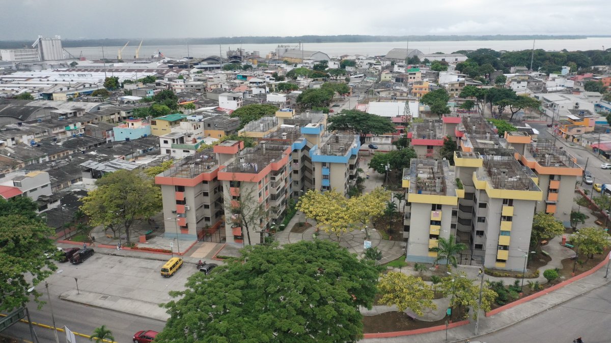 La Pradera se queja del tránsito constante de camiones pesados.