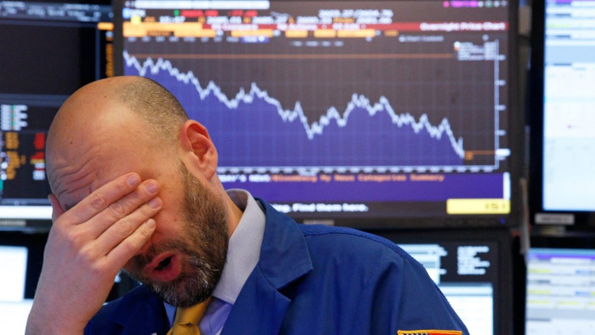 La bolsa siente los efector de la crisis de salud en China.