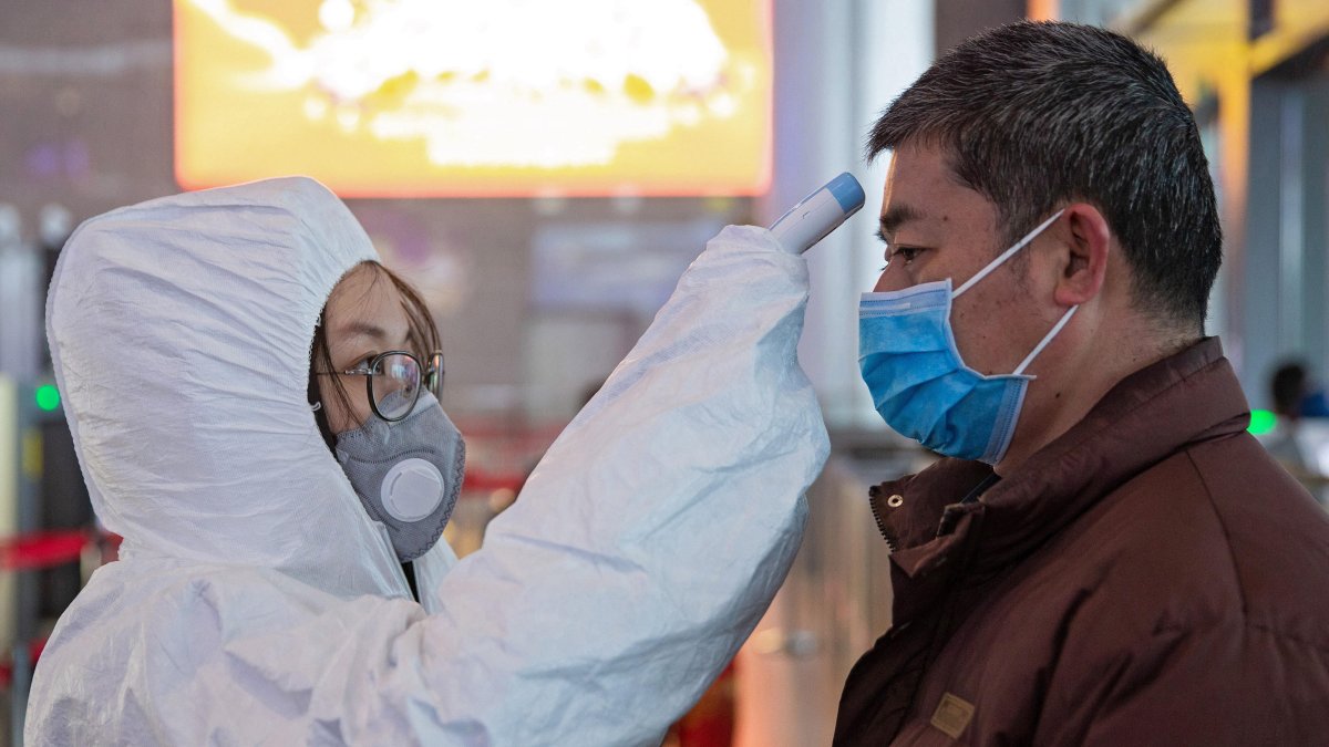 El coronavirus ha dejado más de 200 fallecidos en el país asiático.