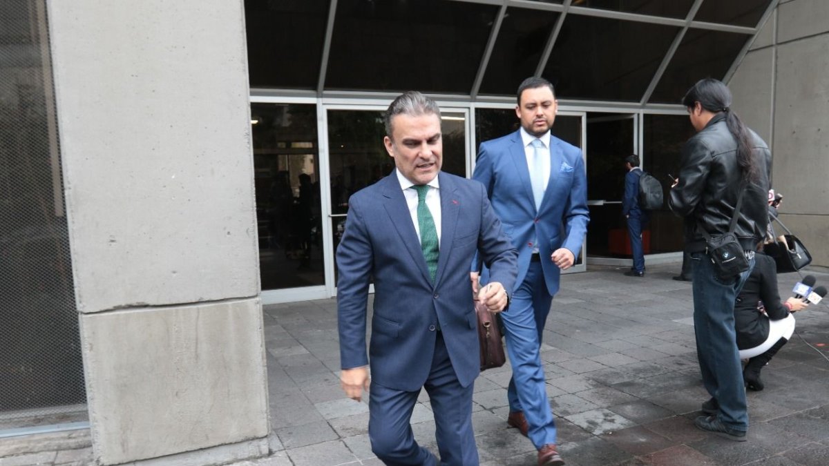 El exministro del Interior, José Serrano, dice que perdió la cuenta de las indagaciones y versiones que ha rendido desde que dejó ese cargo.