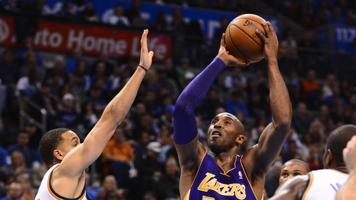 Kobe Bryant, leyenda de los Lakers, falleció el domingo en un accidente aéreo.