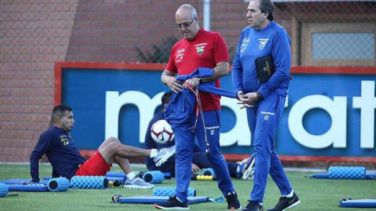 Según Lara, su salida la pidió el estratega Jorge Célico.