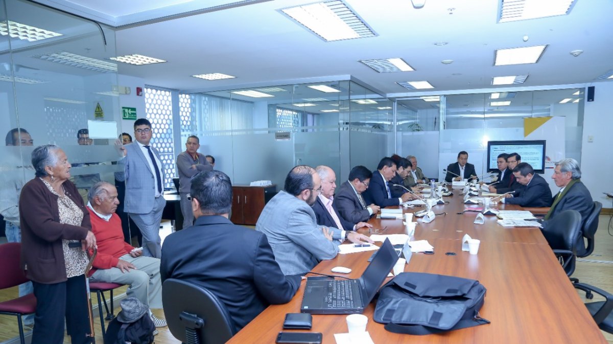 jubilados, directivos del IESS fueron recibidos en la Comisión Ocasional de la Asamblea