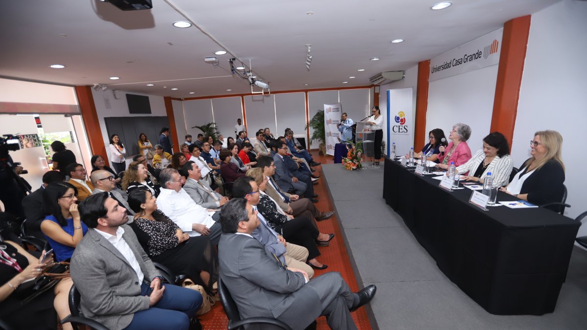 En la Universidad Casa Grande se reunieron representantes de 34 universidades del país.