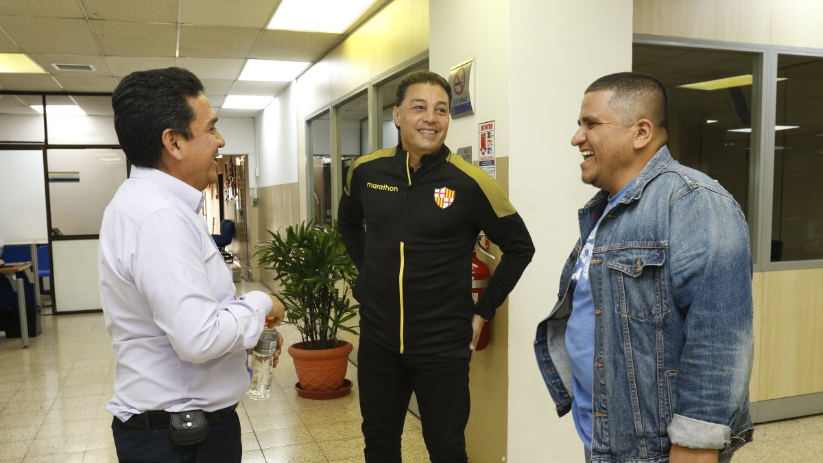 Alfaro comentó que tema de Michael Arroyo es algo muy complejo, porque tiene un contrato en vigencia.