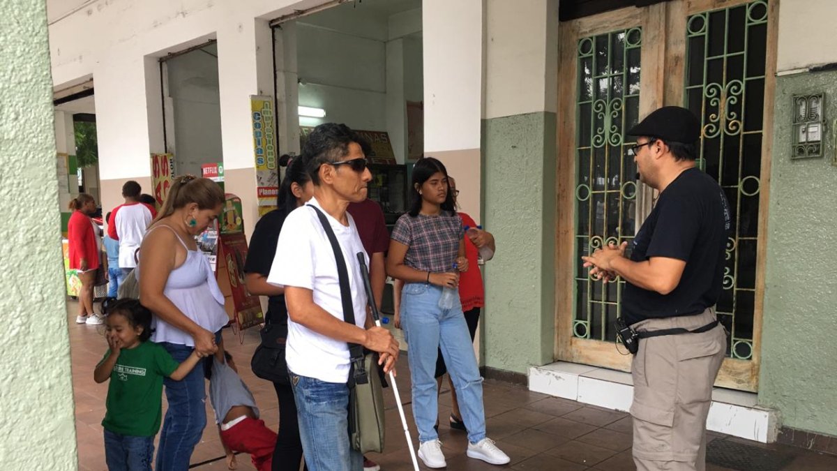Los participantes caminaron por el centro de Guayaquil.