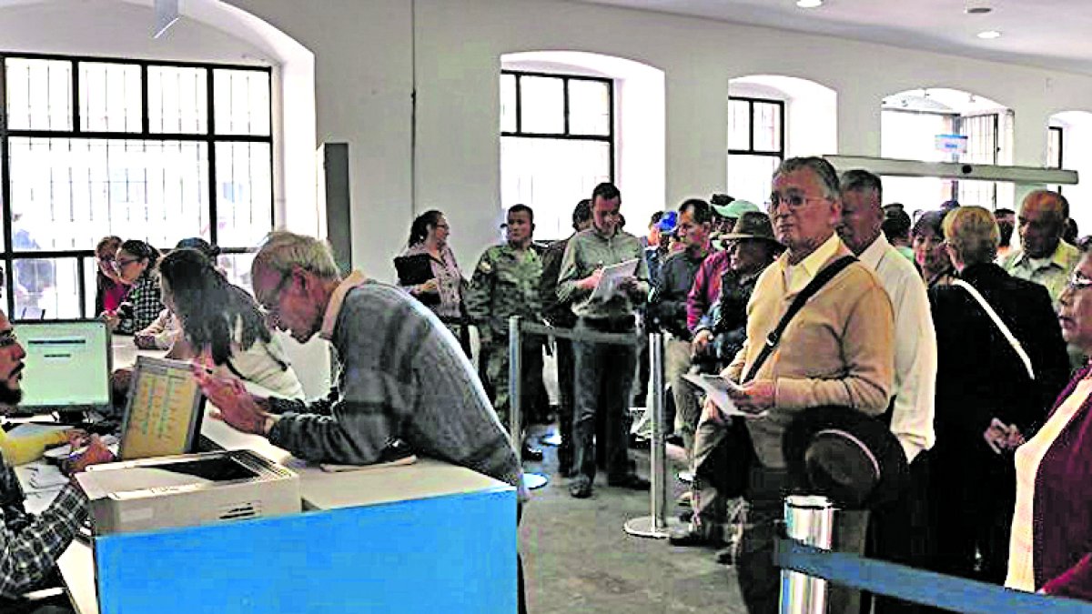 Se han tomado medidas para reducir el gasto del cabildo, pero aumentó el pago de beneficios.