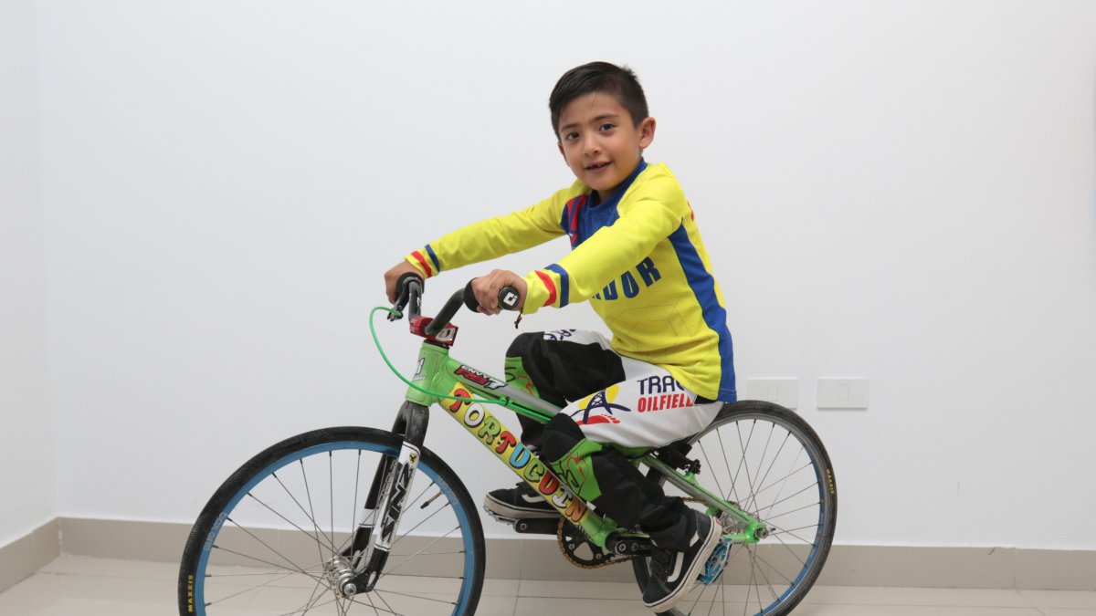 Joaquín Salvador anhela seguir dejando en alto el nombre del país.