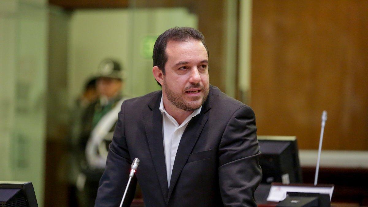 El legislador Roberto Gómez fue elegido en representación del distrito 3 de la provincia del Guayas.