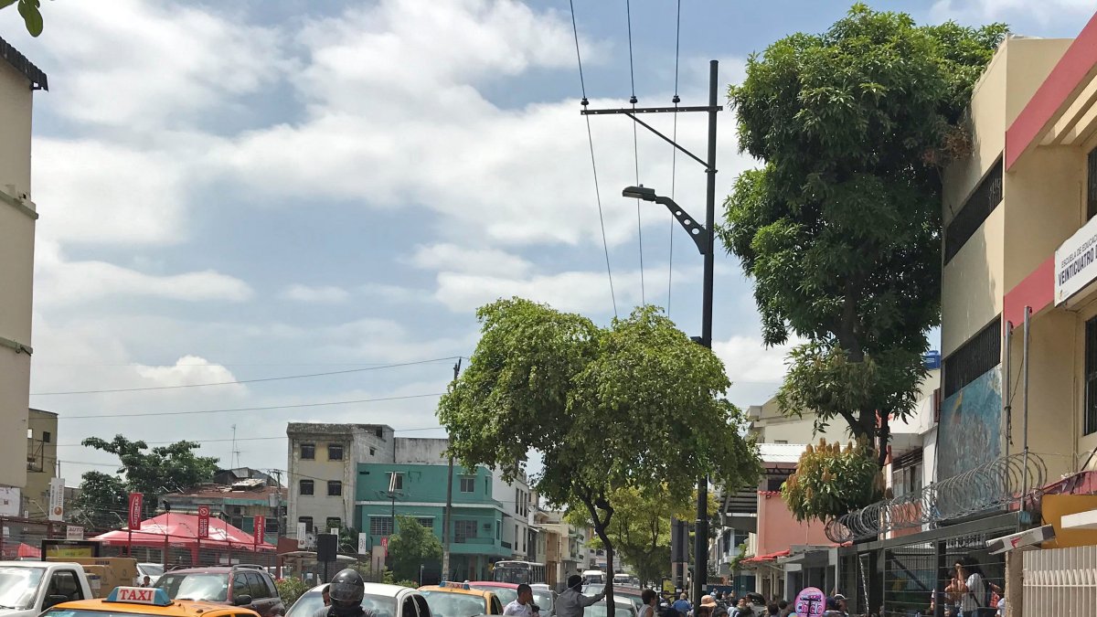A las 12:30 termina el horario matutino. Esa es la hora más crítica.
