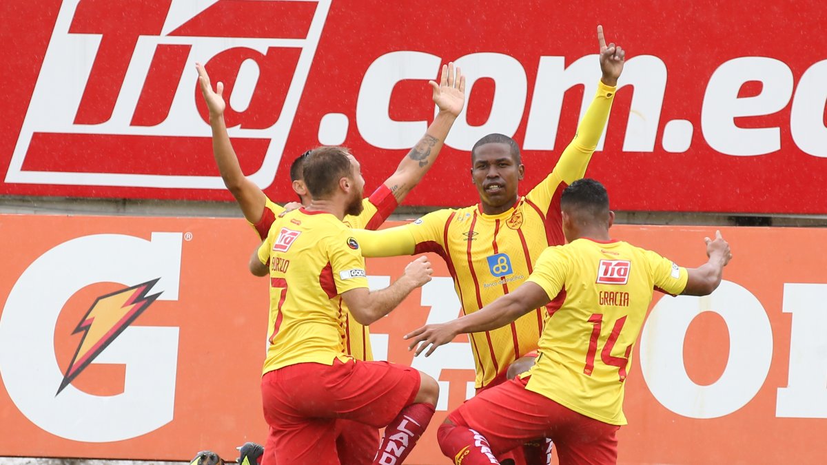 ACCION DEL ENCUENTRO ENTRE S D AUCAS Y U CATOLICA POR LA LIGA PRO 2019. Quito 24 de febrero  del 2019 Agencia ( ag - expreso ag extra ) AUCAS VS CATOLICA