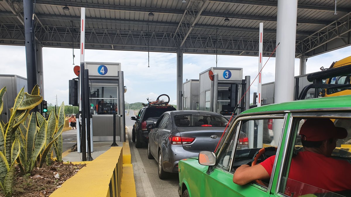 Todavía se ultiman detalles de construcción en la estación de peaje de Chongón.