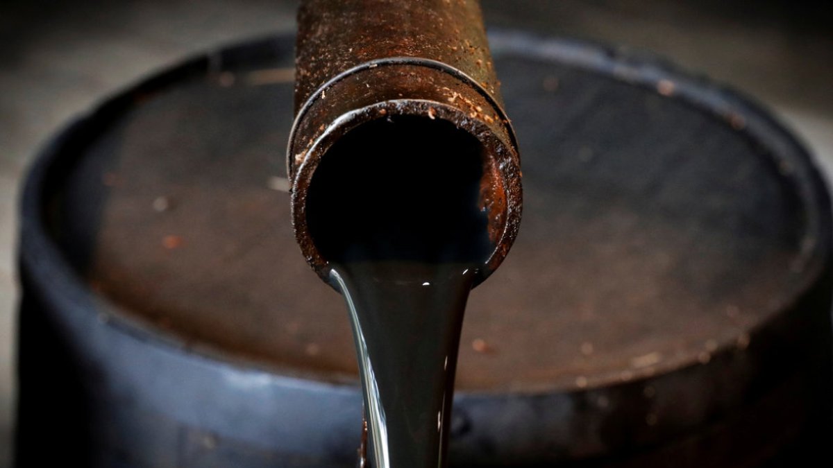 El precio del barril aumentó en un 3%.