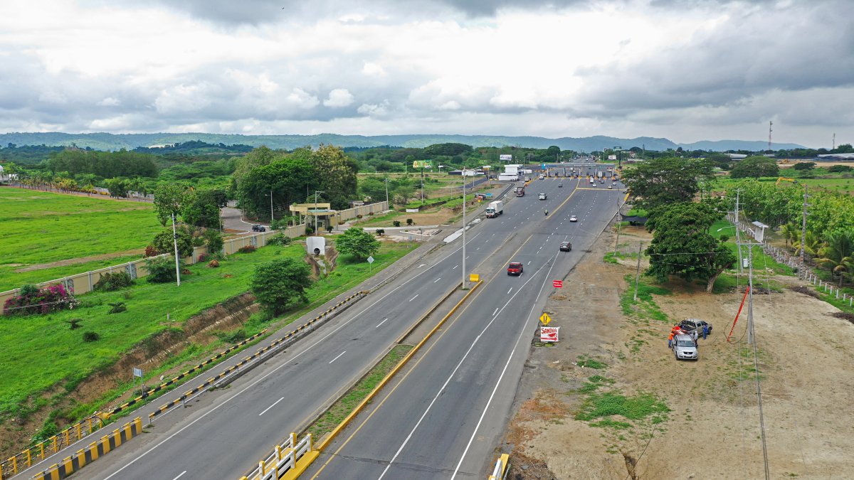 Cientos de conductores se quedaron atascados en esta vía el fin de semana pasado.