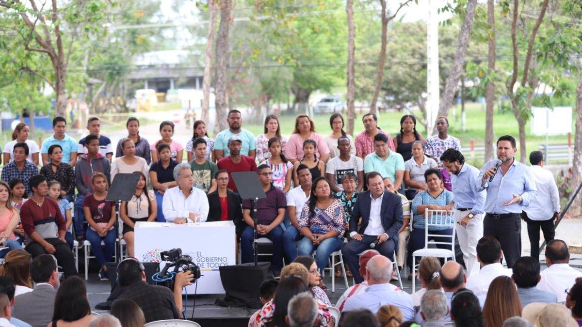 El presidente Lenin Moreno realizó un recorrido para comprobar la conectividad de la vías Guayaquil-Salinas
