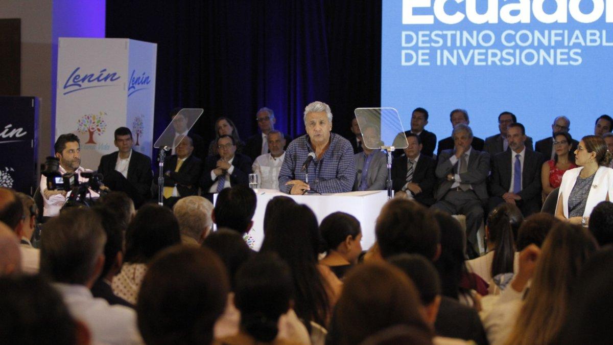 El Presidente se refirió al acoso en una reunión con empresarios.